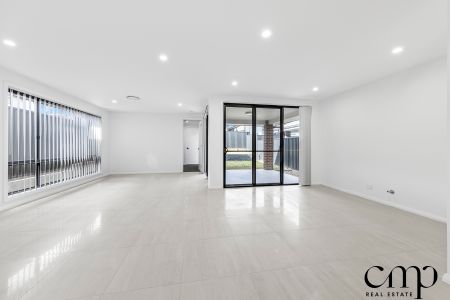 121 Lethbridge Road, Austral NSW 2179 - House For Rent | Domain - Photo 2