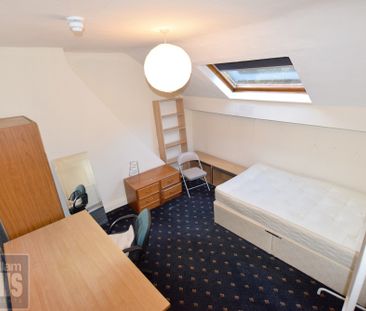 Harcourt Road, - Photo 1