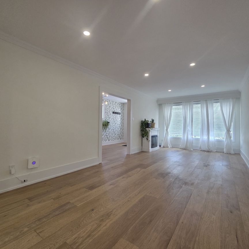 For Lease - 2485 Barcella Crescent, Mississauga, Ontario - Photo 1