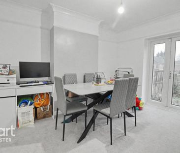 3 bedroom semi-detached house to rent - Photo 5