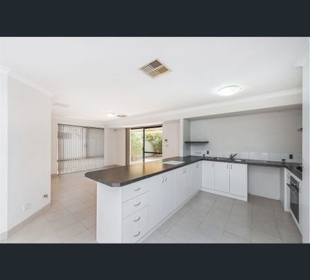 13C Burney Court, Kardinya, WA 6163 - Photo 1