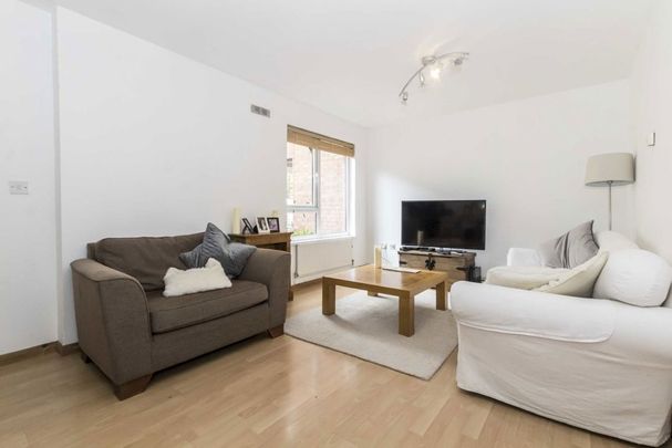 Scotts Road, W12, London - Photo 1