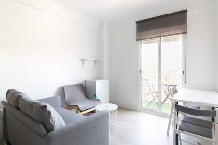 Calle Marcelino Castillo, Madrid, Community of Madrid 28047 - Photo 2