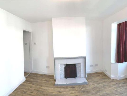 Amersham, HP7 - Photo 1