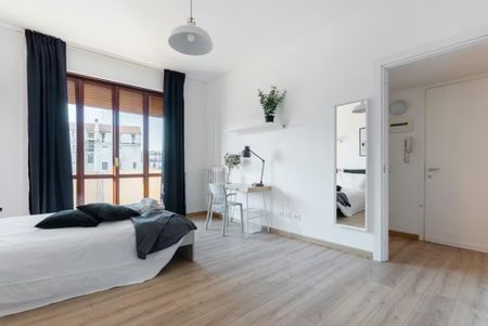 Via Privata Mauro Rota, Milan, Lombardy 20125 - Photo 2