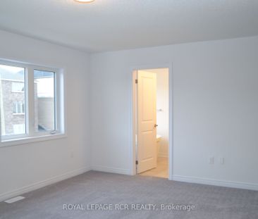 Detached Home For Lease | X8083042 - Photo 5