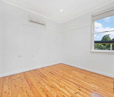 Stylish Living in a Prime Location - Photo 5