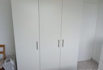 Quarto individual para mulher rapariga VFXira