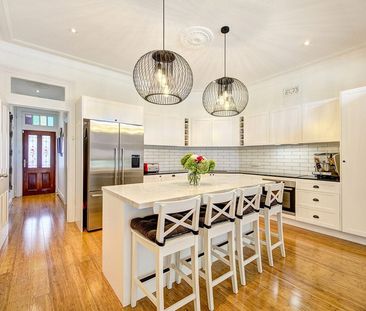 Beautifully renovated federation home in Mosman - Photo 6
