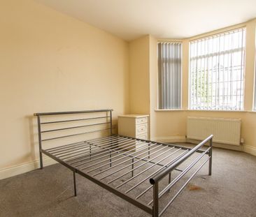 1 Bed Flat, The Mount, CV3 - Photo 2