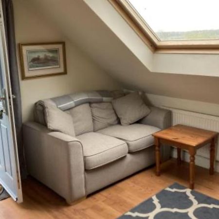 Garden Flat with views of country side - Photo 2