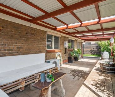 Perfect Coastal Lifestyle Two Bedroom Unit - Photo 5