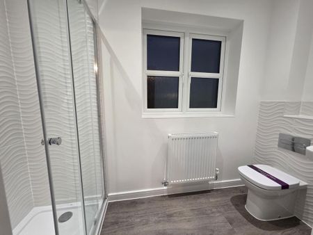 3 bedroom detached house to rent - Photo 2