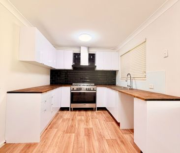 10 Serls Street, Armadale WA 6112 - House For Rent | Domain - Photo 1