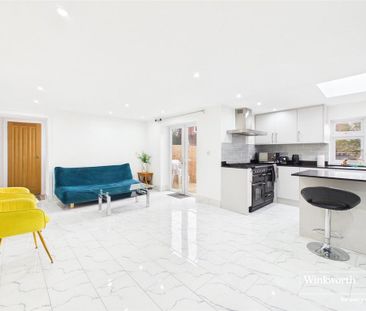 4 bedroom detached house to rent - Photo 1