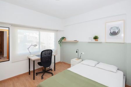 Avinguda de Peris i Valero, Valencia, Valencian Community 46005 - Photo 3