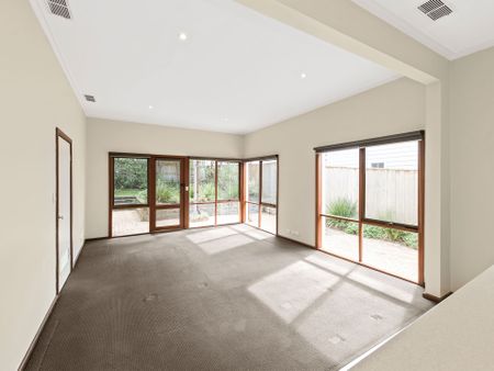 5 Eva Street MALVERN - Photo 2