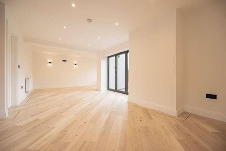 St. Clements, Thaxted, CM6 - Photo 2