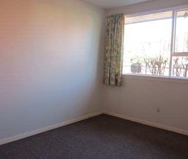 Front 2 bedroom unit in quiet Riccarton block - Photo 4