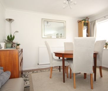 Queendale Court, Woking - Photo 4