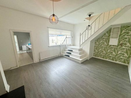 3 bedroom terraced house to rent - Photo 4