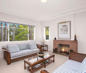 Ultimate Family Home Positioned Perfectly in Heart of Chatswood - Photo 3