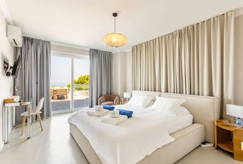 5 Bedroom House with swimming pool, Praia Grande, Sintra