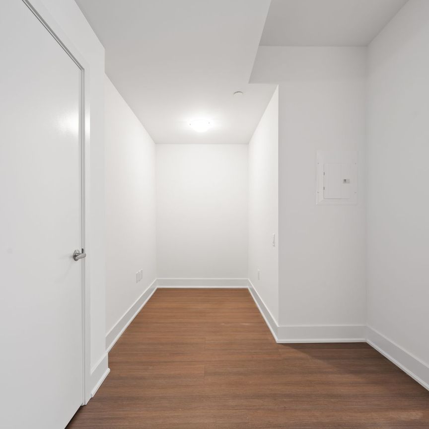 For Lease - 195 Deerfield Road Unit# 710, Newmarket, Ontario - Photo 1