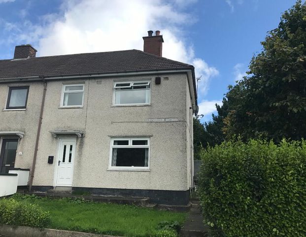 1 Rosebrook Avenue, Carrickfergus, BT38 8NP - Photo 1