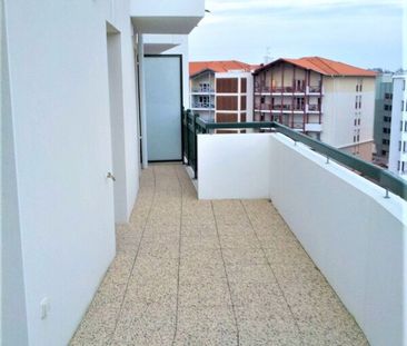 Location Appartement 3 pièces 63m² BAYONNE 64100 - Photo 2