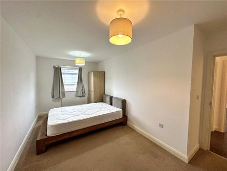 2 bedroom apartment to rent - Photo 4