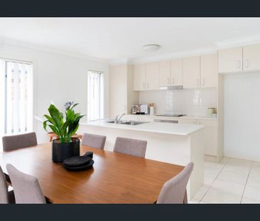 Spacious Family Living in a Quiet, Premium Pocket - Photo 6