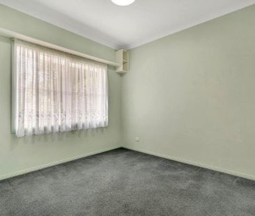 Clean Unit in Prime Location! - Photo 3