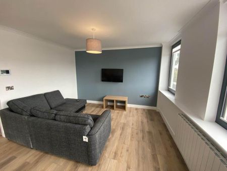 2 bedroom flat to rent - Photo 3