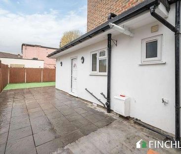 Ballards Lane, Finchley, N3 - Photo 4