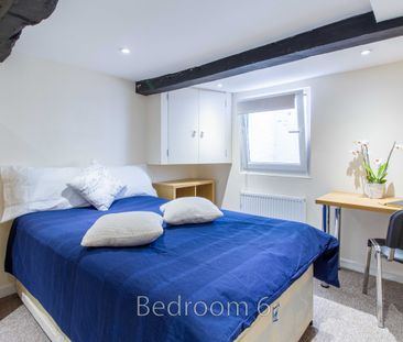 Room 1 - Photo 6