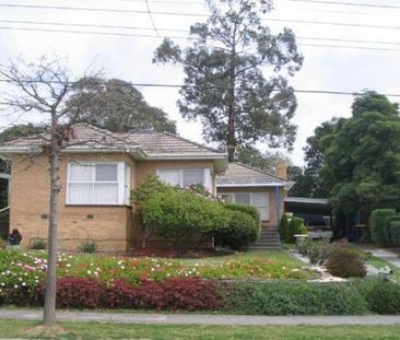 16 Creek Road, MITCHAM - Photo 2