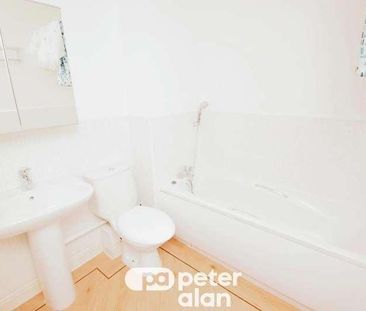 Amelia Way, Newport, NP19 - Photo 2