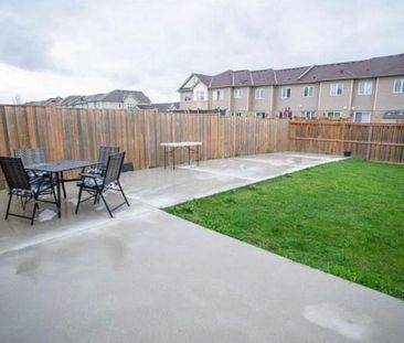 For Lease - 96 Warner Lane, Brantford, Ontario - Photo 2