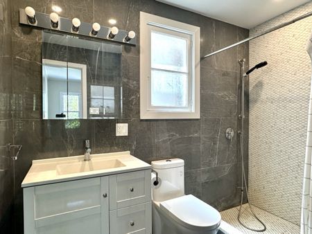 6410 Avenue Lennox - Photo 2