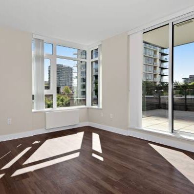 Modern 2 Bedroom 2 Bath in the heart of North Vancouver. Pet friendly. - Photo 4