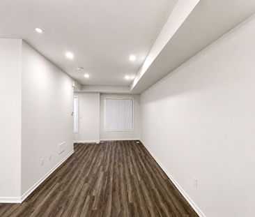 For Lease - 100 Honeycrisp Crescent Unit# TH 351, Vaughan, Ontario - Photo 3