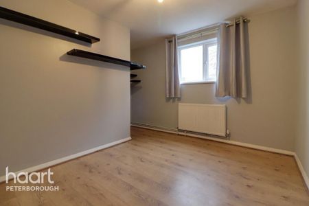 3 bedroom terraced house to rent - Photo 5