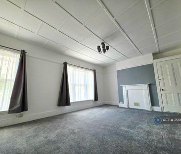 2 bedroom maisonette to rent - Photo 2