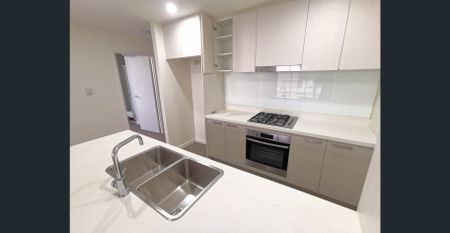 3-bedroom 2-bathroom apartment For Lease only $880 per week - Photo 3