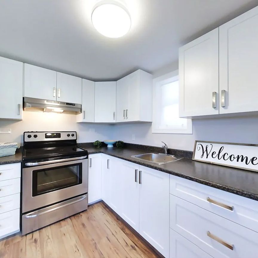 For Lease - 19 Kent Street Unit# 2, Kingston, Ontario - Photo 1