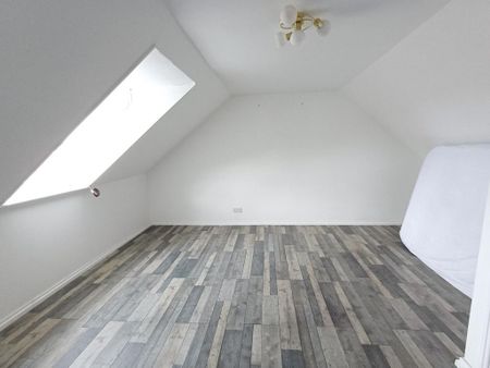 4 bedroom terraced house to rent - Photo 2