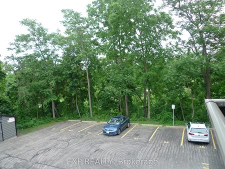 2373 KING Street E #26 - Photo 4