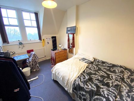 6 bedroom flat to rent - Photo 4