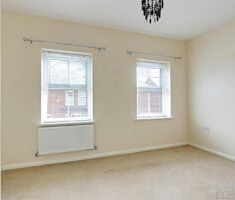 3 BEDROOM House - Semi-Detached - Photo 5